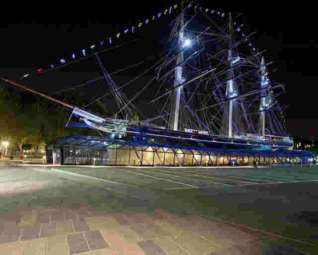 Cutty Sark Side View Night Web